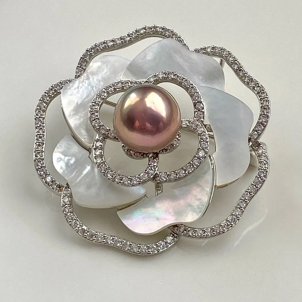 P240-Handmade Metallic Edison Pearl And Mother-of-Pearl Flower Brooch/Pendant - Picture 6 of 11